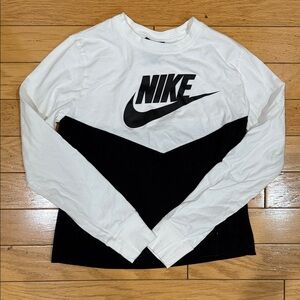 Women’s Nike Black and White Long Sleeve Top